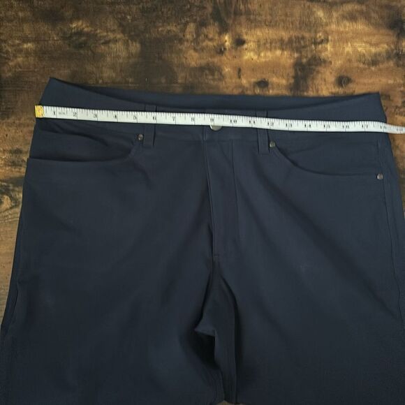 Lululemon ABC Slim Fit 5 Pocket Pant Warpstreme True Navy Size 34 - Picture 9 of 10